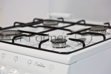 Плита газовая De Luxe 5040.36Г (КР) белый, конфорок 4 шт, духовка 43 л, 50 см x 85 см x 50 см